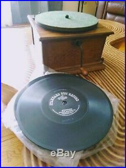 1901-1908 Antique Circa Standard Talking Machine Phonograph. Works Great