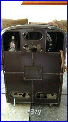 1936 Antique Emerson 108 mini Tombstone electric radio in perfect working order