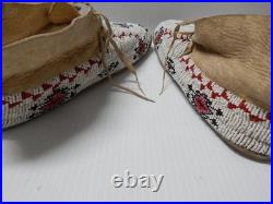 ANTIQUE 1915-20s SINEW FULLY BEADED NO. CHEYENNE HARD SOLE MOCCASINS MONTANA