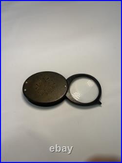 ANTIQUE MAGNIFIER IN DECORATIVE COMPANY LOGO BAKELITE CASE Magnifying Glass CW