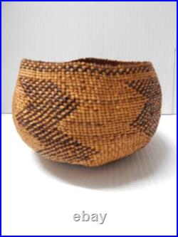 ANTIQUE c. 1890s YUROK (HUPA) CALIFORNIA GIFT BASKET BEAUTIFUL OLD PATINA