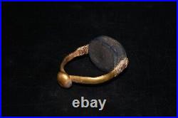 Ancient Medieval Gold Ring with Stone Intaglio Ca. 7th 15th Century 8.5 grams