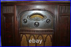 Antique 1931 Atwater Kent Cabinet Radio Art Deco