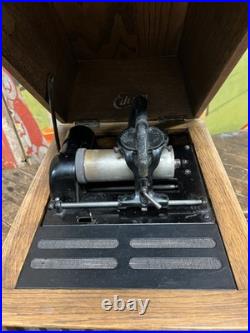 Antique C. 1910 Edison Amberola No. 30 Phonograph Cylinder Record Player Music