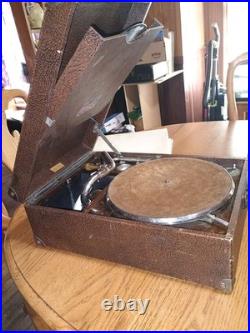 Antique Cremona Rex Crank Phonograph