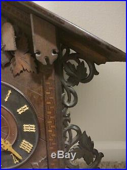 Antique Cuckoo Clock Quail station clock