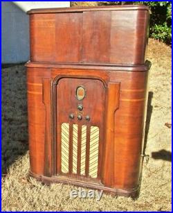Antique Philco Radio Bar console tube radio restored and working