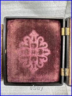 Antique Thermoplastic 1800's Daguerreotype Civil Union Case Stag Photo Of Woman