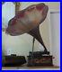 Antique-Thomas-Edison-Phonograph-Model-H-With-Horn-01-gdo