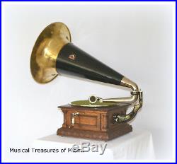 Antique Victor D Phonograph & Horn + Bonus We Ship Worldwide