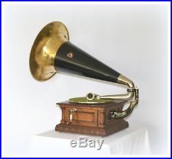 Antique Victor D Phonograph & Horn + Bonus We Ship Worldwide