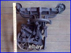Antique Vintage Cast Iron Unloader Hay Trolley Carrier Barn Farm Pulley Rustic