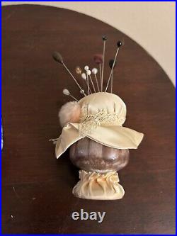 Antique Vintage Pair Of 2 Porcelain Hat Pin Holders With 25 Hat Pins