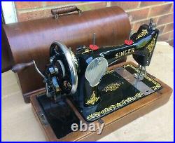 Antique/Vintage Singer 128, 128K handcrank Sewing Machine with bentwood case