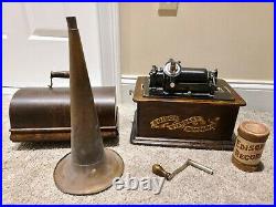 Antique Working 1903 EDISON Standard Banner Logo Oak Wind-Up Cylinder Phonograph