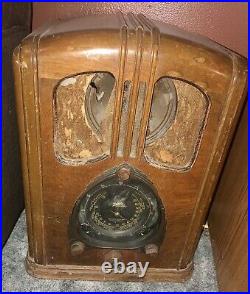 Antique ZENITH Walton 7-J-232 R535279 Radio