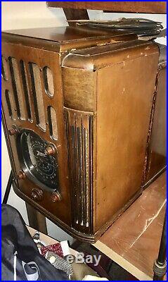 Antique Zenith Tombstone Wood Tube Radio Model 10-S-130 Addition posted