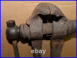 Antique blacksmith post leg vise 4 3/4 jaw collectible knife make forge tool V2