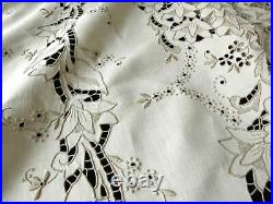Elaborate Antique Madeira Embroidery Linen Tablecloth 12 Napkins 70x104