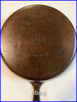 Griswold #10 (12) Cast Iron Skillet