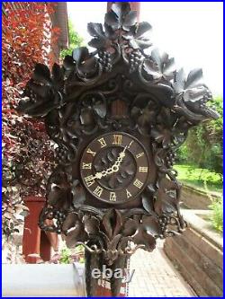Large Antique Beha Cuckoo Clock ca. 1870, s with Leaves, Grapes and Vines