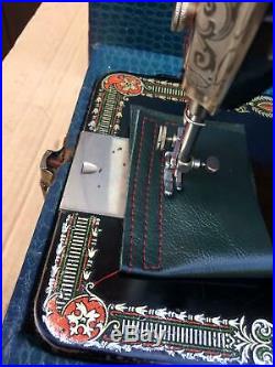 Rare Singer 66'Red Eye Decals' Sewing Machine Antique/Vintage sewing machine