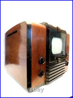 VINTAGE 1940s JOHN VASSOS ANTIQUE RCA VICTOR PRE-WAR channel 1 OLD TELEVISION