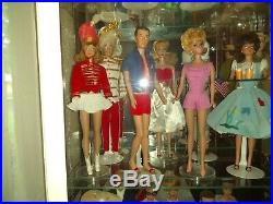 Vintage Barbie Collection 30 Classic Dolls Clothing Accessories 200+ Pieces! EUC