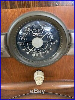 Vintage Zenith Antique Tube airplane dial Console Radio antenna wave magnet