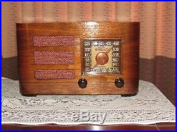 Vintage old wood antique tube radio Crosley Mdl 52 TA Super nice radio