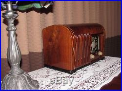 Vintage old wood antique tube radio ZENITH model 6D526 Stunning piece here