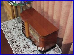 Vintage old wood antique tube radio the General Beautiful piece here