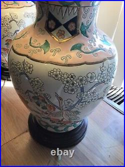 Vintage, rare and Beautiful chinese porcelain lamp SET